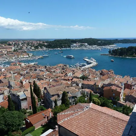 Charming In Heart Of Apartment Rovinj